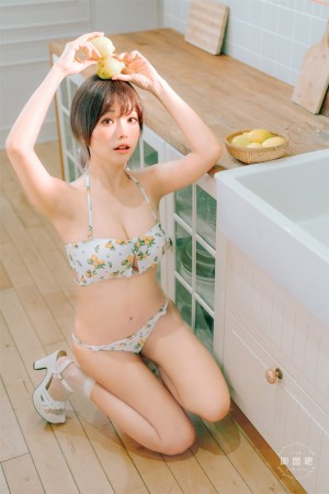 ElyEE子 – 2023.august C-檸檬泳裝 Lemon Swimsuit [31P-113MB]